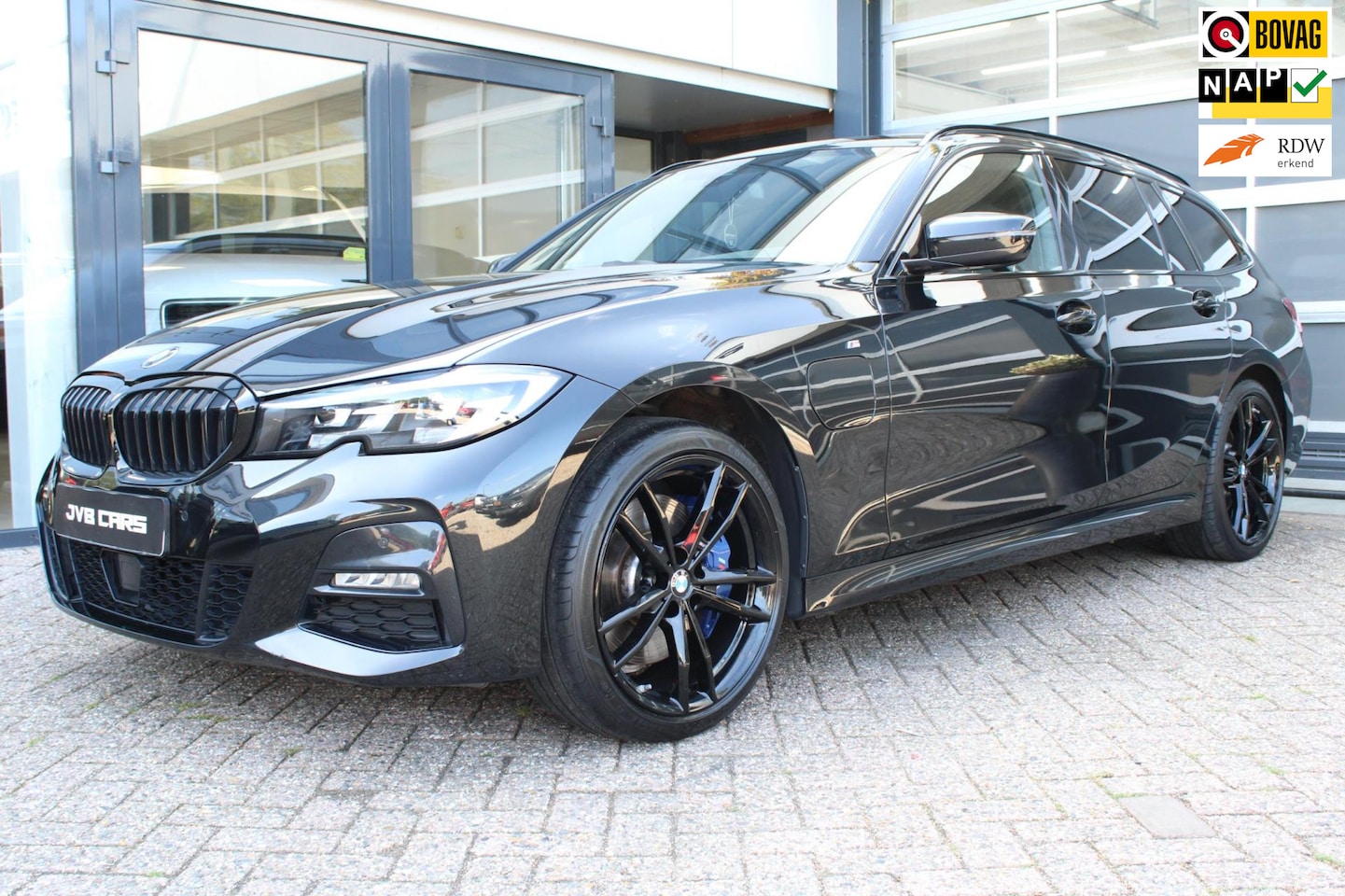 BMW 3-serie Touring - 330e High Executive 330e High Executive - AutoWereld.nl