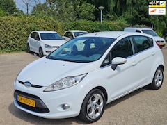 Ford Fiesta - 1.6 Titanium|Clima|P Sensor|Cruise|NW APK|NAP|NW Koppeling|NW Distributie riem