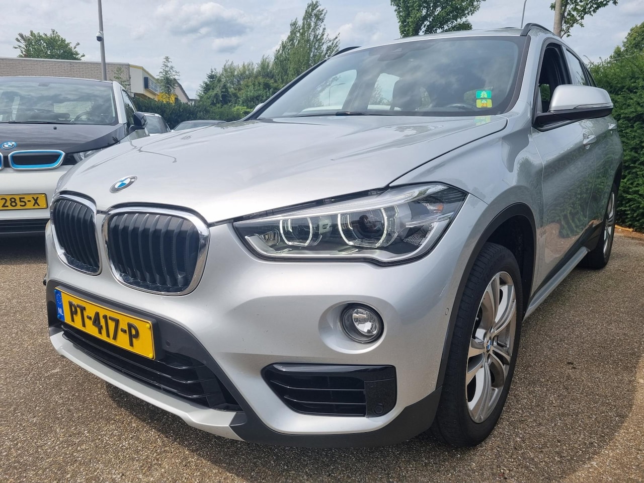 BMW X1 - SDrive20i High Executive Panodak Sportleder HeadUp - AutoWereld.nl