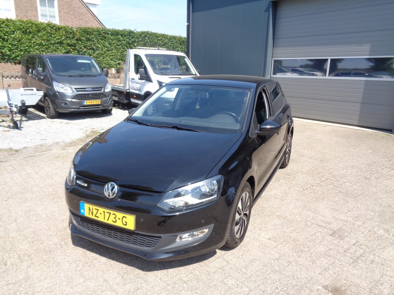 Volkswagen Polo - 1.0 BlueMotion Edition pdc v+a, lm velgen, airco, bluetooth - AutoWereld.nl