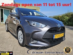Toyota Yaris - 1.5 Hybrid AUT 1e Eig Ned Auto Camera Carplay Zondag OPEN