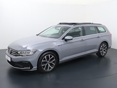 Volkswagen Passat Variant - 1.4 TSI PHEV GTE Business | 218 PK | SoH 97% | Trekhaak wegklapbaar | Panoramadak | Adapti