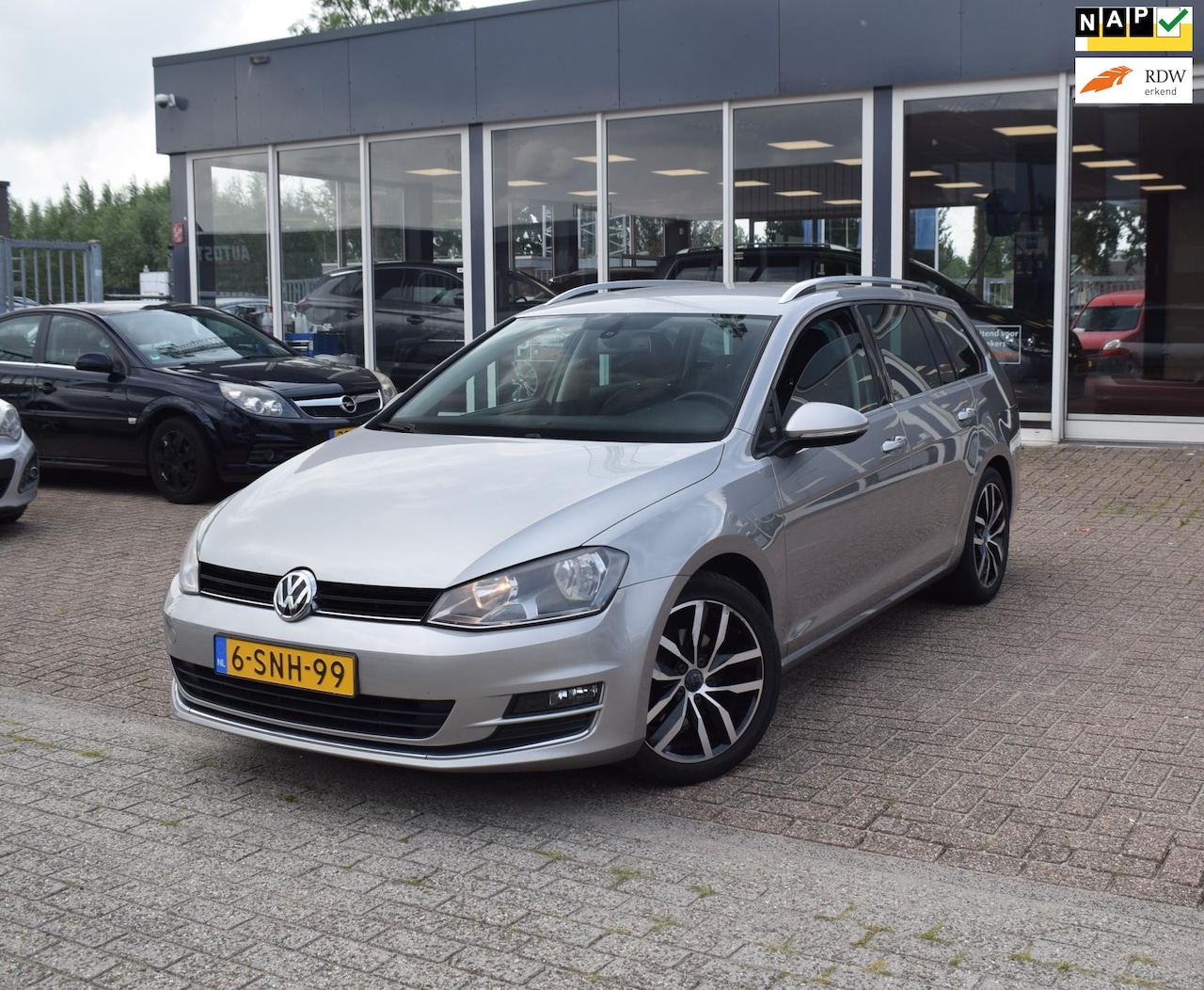 Volkswagen Golf Variant - 1.4 TSI Highline BlueMotion NAP!! | NAVI | CLIMATE CONTROL | STOELVERWARMING | ELEKTRISCHE - AutoWereld.nl