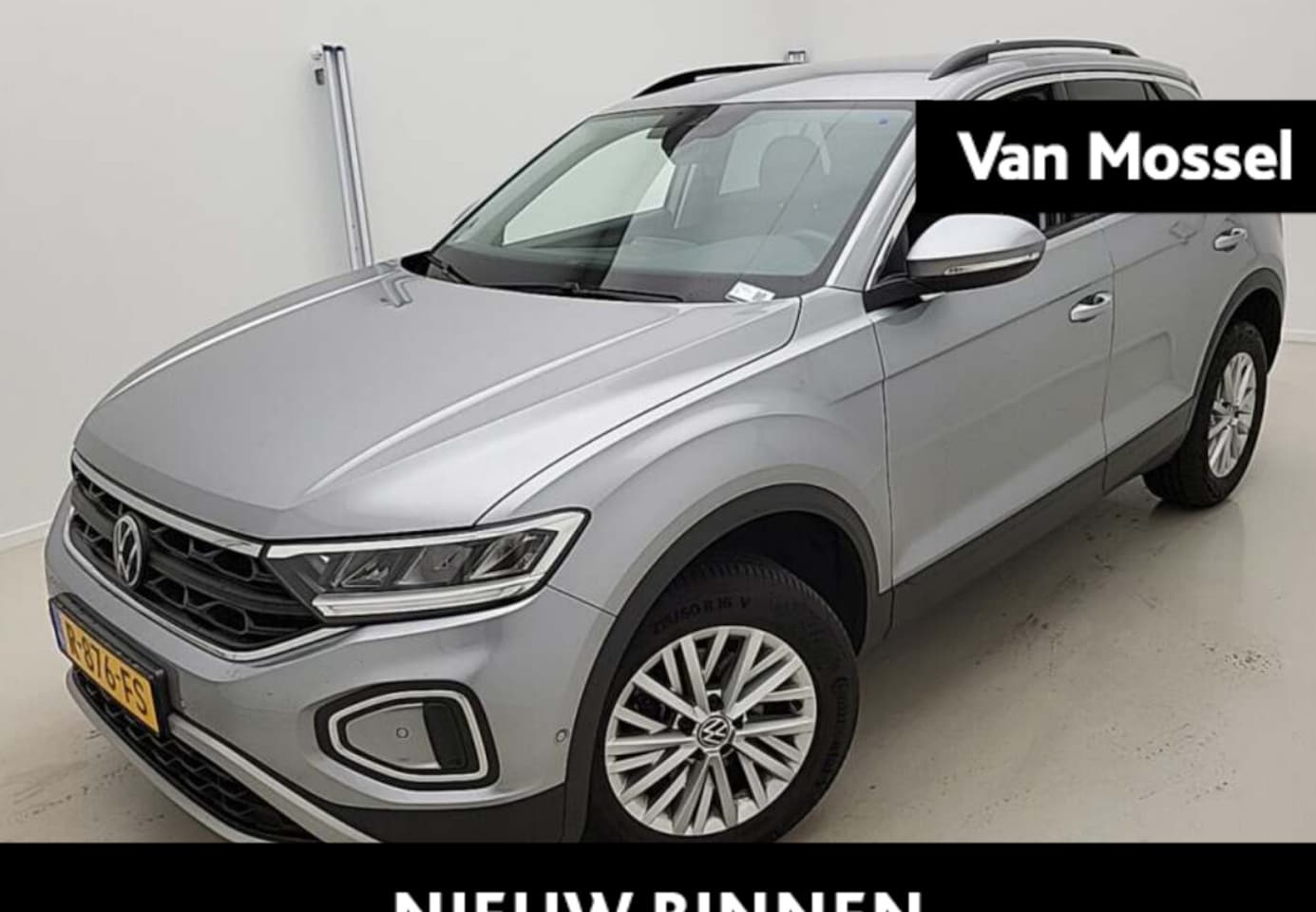 Volkswagen T-Roc - 1.0 TSI Life | 115 PK | Airco | Digital Cockpit | All Season Banden | Navi by Shop | Park - AutoWereld.nl