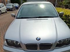 BMW 3-serie - 320i Executive