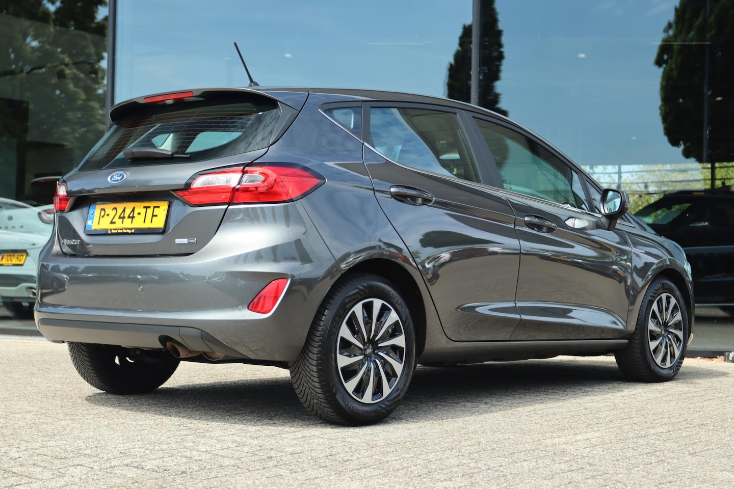 Ford Fiesta - 1.0 ECOBOOST AUT. HYBRID TITANIUM | CARPLAY | ADAPT. CRUISE | CLIMATE | PDC - AutoWereld.nl