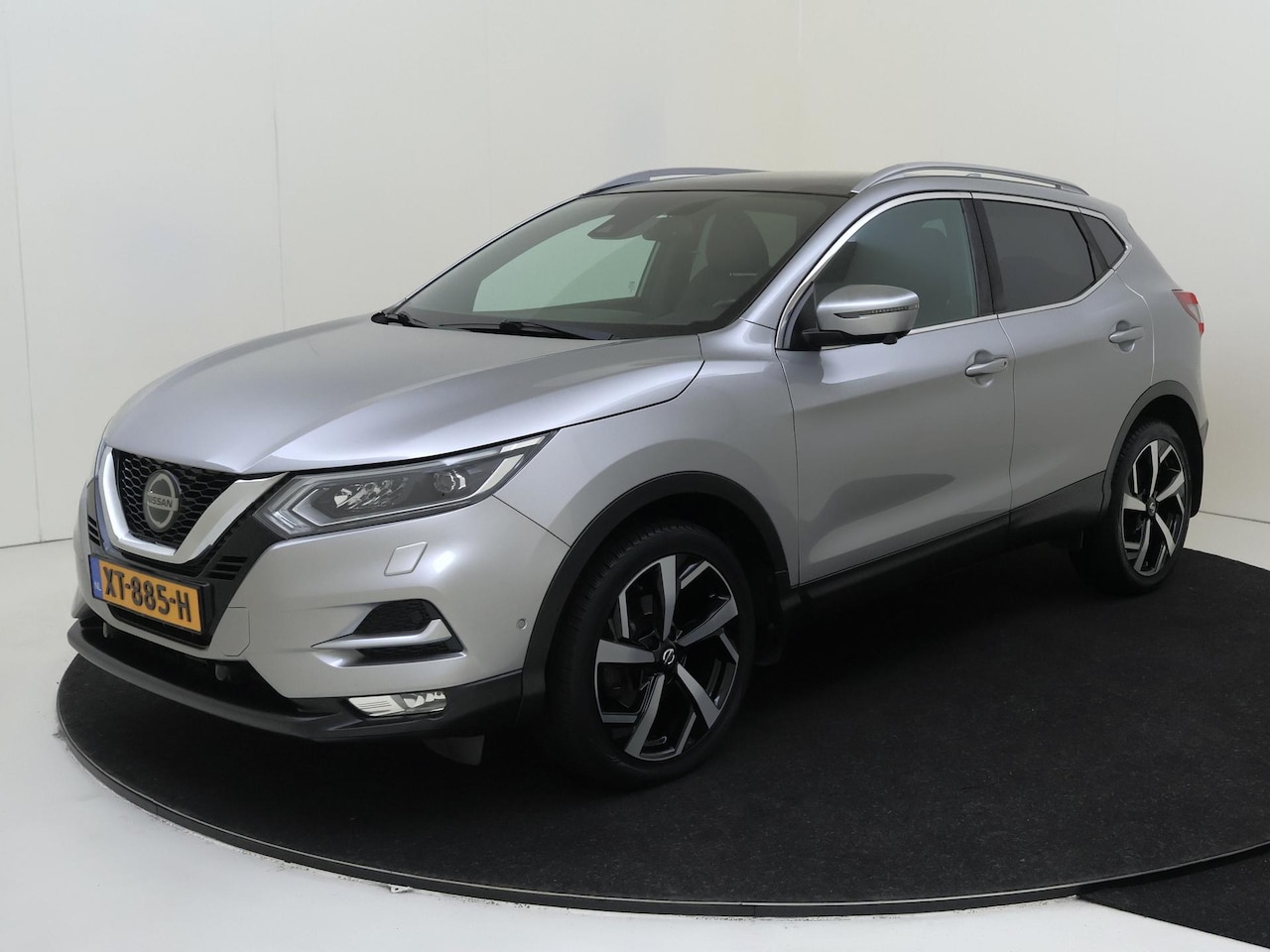 Nissan Qashqai - 1.2 Tekna + | Panorama-dak | 360 Camera | BOSE | Leder | Stoelverwarming | Navigatie - AutoWereld.nl