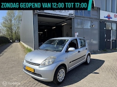 Daihatsu Sirion 2 - 1.0-12V Trend Nieuwe APK NAP Logisch