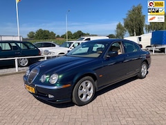 Jaguar S-type - 3.0 V6 Executive