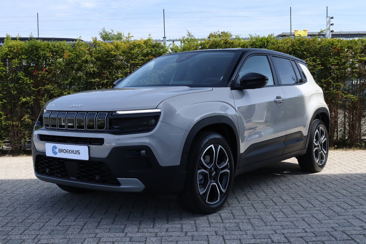 Jeep Avenger - Altitude | Adaptieve Cruise | Camera | Stoelverwarming | Keyless | Carplay | Elektr. klep - AutoWereld.nl