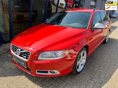 Volvo V70 - 2.5FT R-Design 230PK LEER / XENON / TREKHAAK / PDC