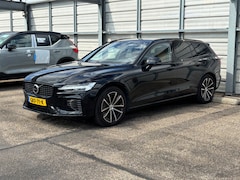 Volvo V60 - T6 350PK AWD Plus Dark | Nappa | Pilot Assist | Lighting Pack | Trekhaak | Privacy glas