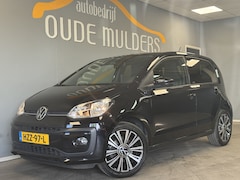 Volkswagen Up! - 1.0 Stoelverwarming/Parkeersensoren/ Camera