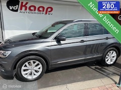 Volkswagen Tiguan - 1.5 TSI ACT Highline VIRTUEEL DASH ELE, KLEP LANE FRONT ASSIST ETC