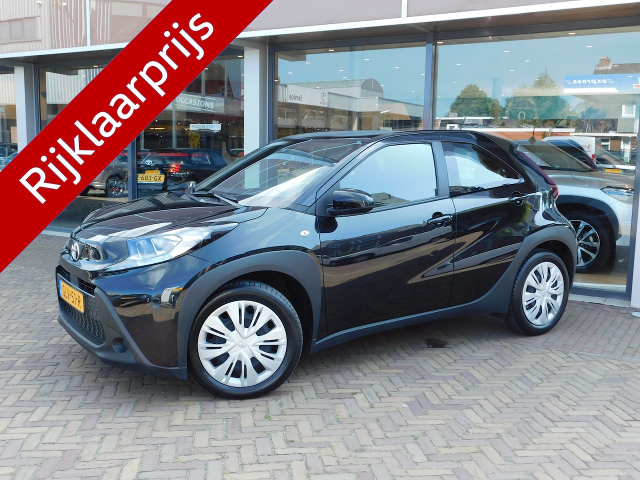 Toyota Aygo X - 1.0 VVT-i MT play 1.0 VVT-i MT Play - AutoWereld.nl