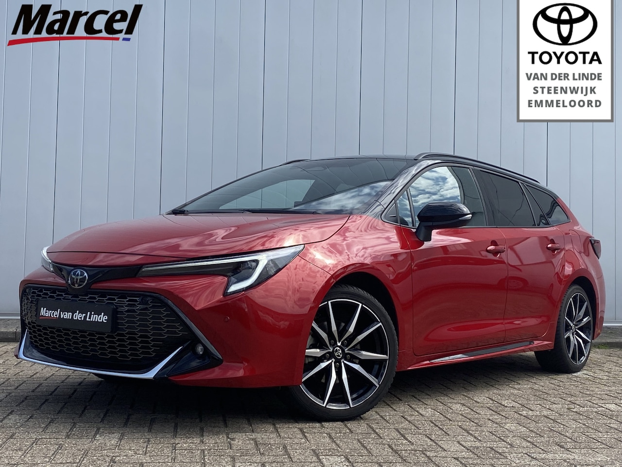 Toyota Corolla Touring Sports - Hybrid 200 GR Sport Plus Headup PDC Dodehoek Dectie Navi Carplay - AutoWereld.nl