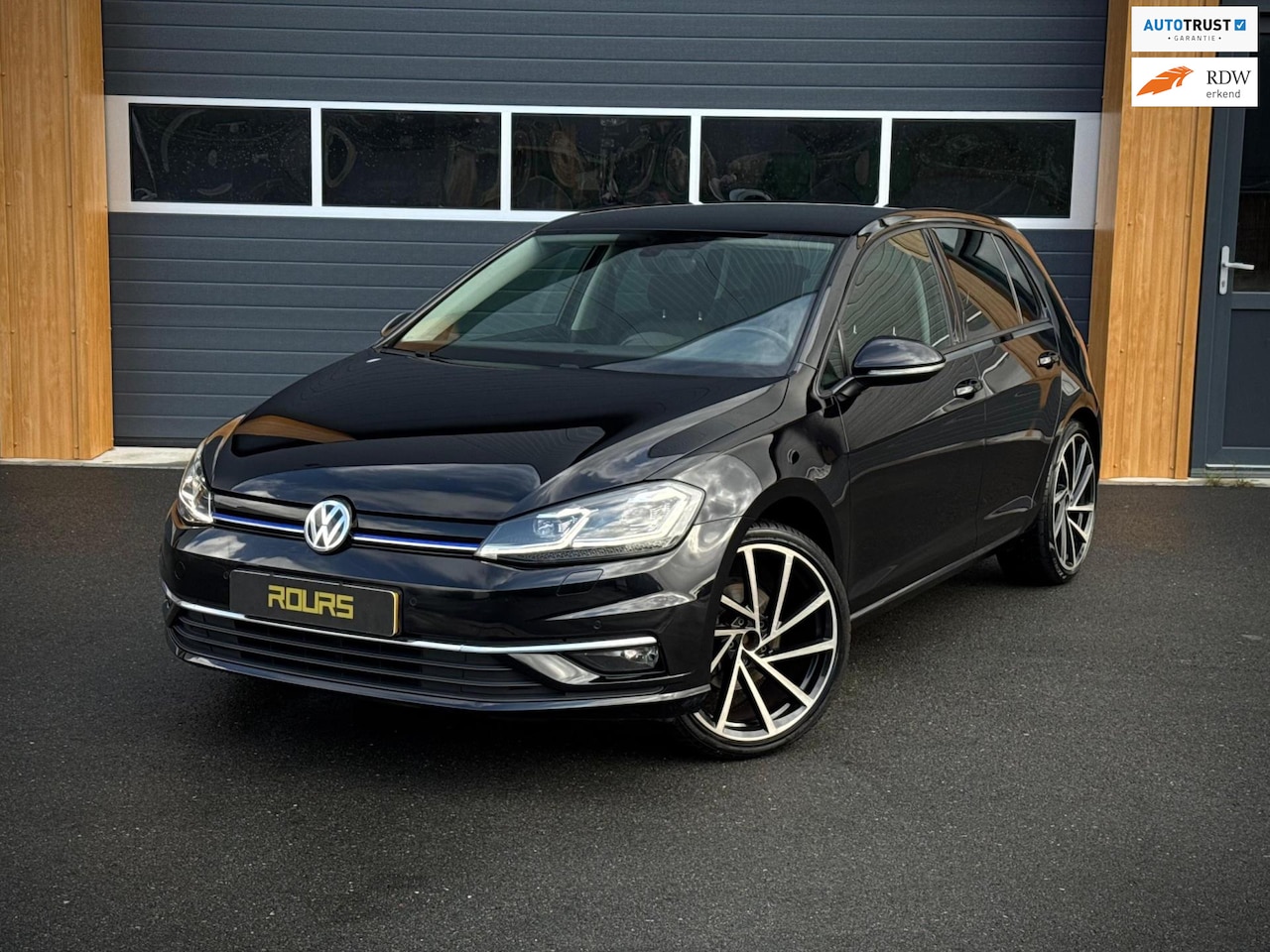 Volkswagen Golf - 1.5 TSI Comfortline Business |MASSAGE|STOELVERW.|P.SENSORS|CRUISE - AutoWereld.nl