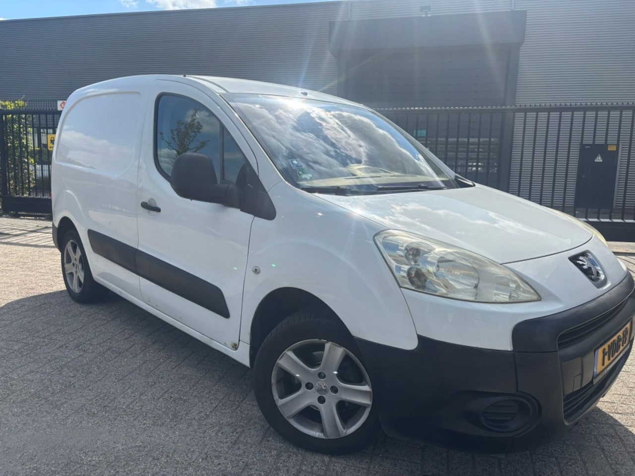 Peugeot Partner - 120 1.6 HDI L1 XR Airco New Apk - AutoWereld.nl
