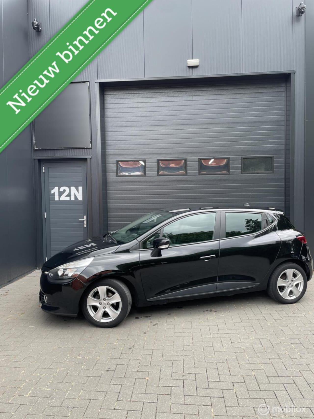 Renault Clio - 1.2-16V Collection 1.2 16V Collection - AutoWereld.nl
