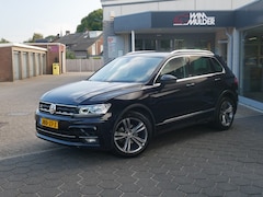 Volkswagen Tiguan - 1.4 TSI ACT CON. SOUND-R-LINE *Clima//Navi//Lm//Th