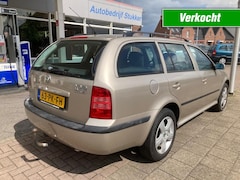 Skoda Octavia - 1.6 Ambiance Climate Wagon