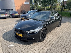 BMW 3-serie - 320i M Sport VERWACHT [Stoelverwarming Leder Navi]