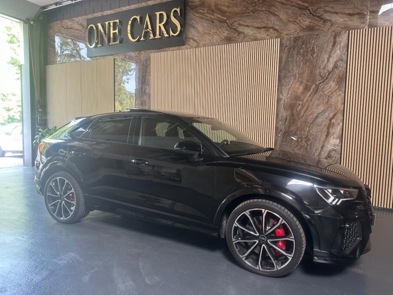 Audi RSQ3 Sportback - TFSI RS Q3 BJ.2022 BOMVOl MILLTEK SPORT TREKHAAK RS3 - AutoWereld.nl