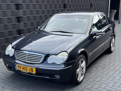 Mercedes-Benz C-klasse - 320 Elegance AUTOMAAT| CLIMA| CRUISE| 18”| TREKHAAK
