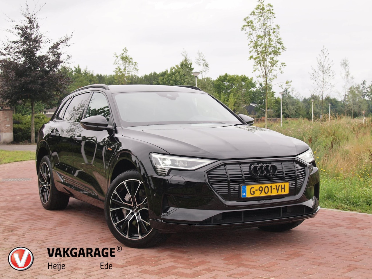 Audi e-tron - e-tron 55 quattro advanced 95 kWh S-Line | Bang & Olufsen | Black Optic | Parkeersensoren - AutoWereld.nl