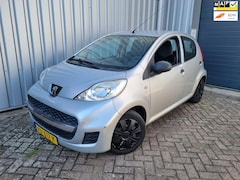 Peugeot 107 - 1.0-12V XR