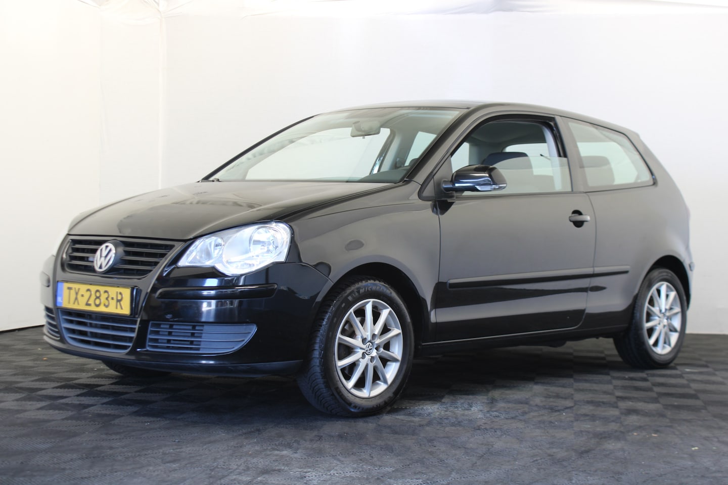 Volkswagen Polo - 1.2-12V Trendline 1.2-12V Trendline - AutoWereld.nl
