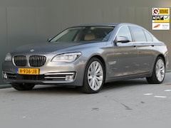 BMW 7-serie - 750i xDrive Individual Edition 449pk Facelift Carplay Gereviseerde motor