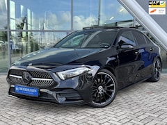 Mercedes-Benz A-klasse - 200 Launch Edition AMG Premium Night 163pk Panoramadak / Camera / Sfeerverlichting
