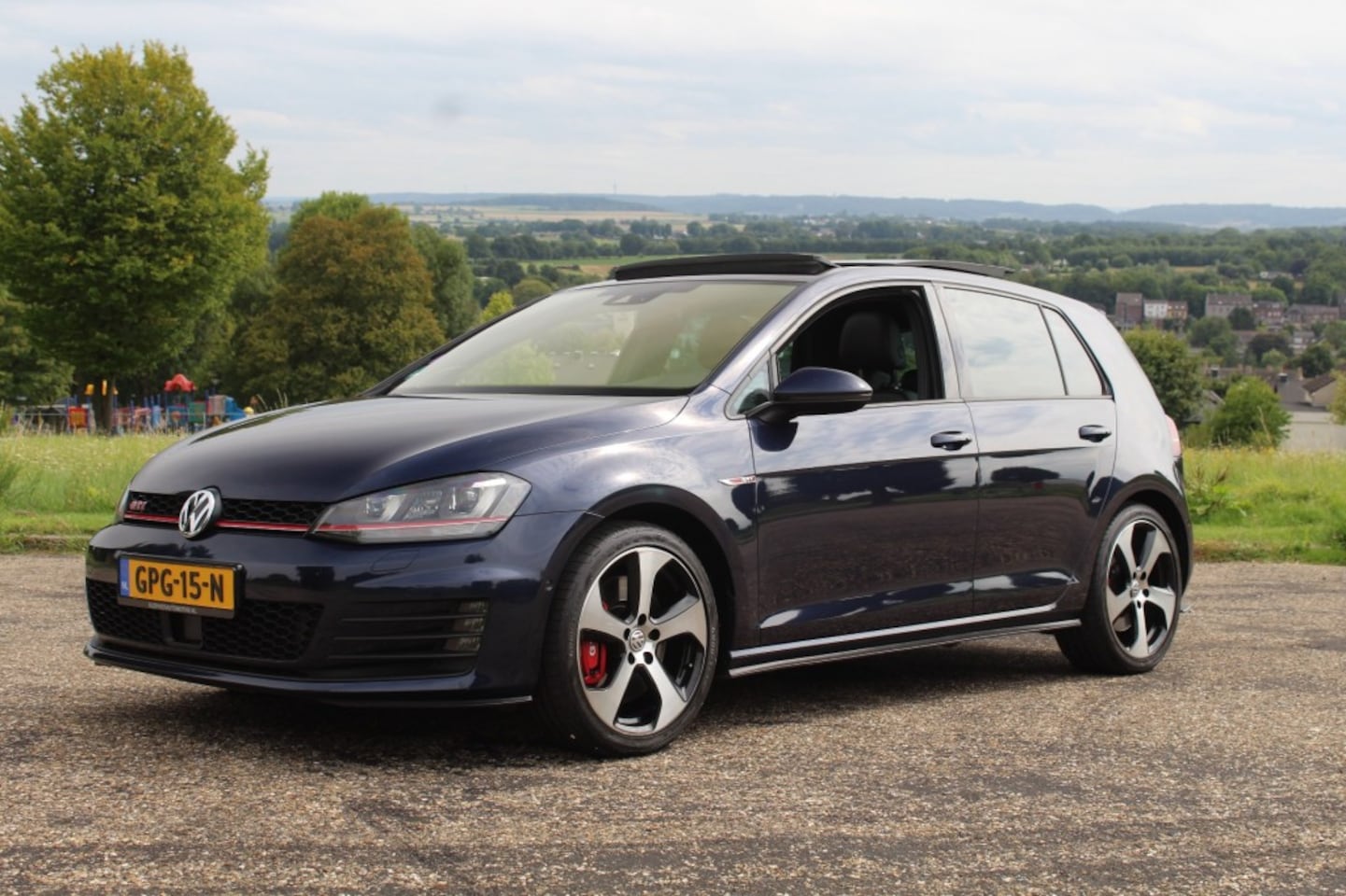 Volkswagen Golf - 2.0 TSI GTI PERF DSG. 230 PK / VOLLEDIG DEALERONDERHOUDEN / 5DRS - AutoWereld.nl