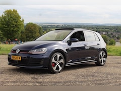 Volkswagen Golf - 2.0 TSI GTI PERF DSG. 230 PK / VOLLEDIG DEALERONDERHOUDEN / 5DRS