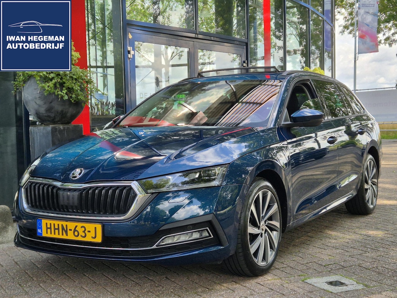 Skoda Octavia - 1.4 TSI iV PHEV Business | Navigatie | LM velgen | PDC + Camera | ECC | Panodak | - AutoWereld.nl