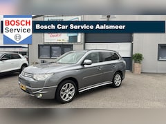 Mitsubishi Outlander - 2.0 PHEV Instyle Outlander 2013 – Zeer complete hybride SUV met luxe opties