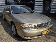 Nissan Maxima QX - 3.0 V6 Elegance *RIJDT EN SCHAKELT GOED