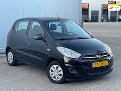 Hyundai i10 - 1.1 i-Drive Cool Airco/Elekt Ramen/Nap/Boekjes