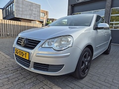 Volkswagen Polo - 1.4-16V Tour tui 80 pk 5drs