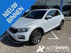 Volkswagen T-Roc - 1.5 TSI Sport | DSG | Pano dak | Trekhaak | Navi