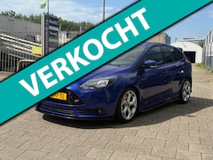Ford Focus - 2.0 EcoBoost ST-2