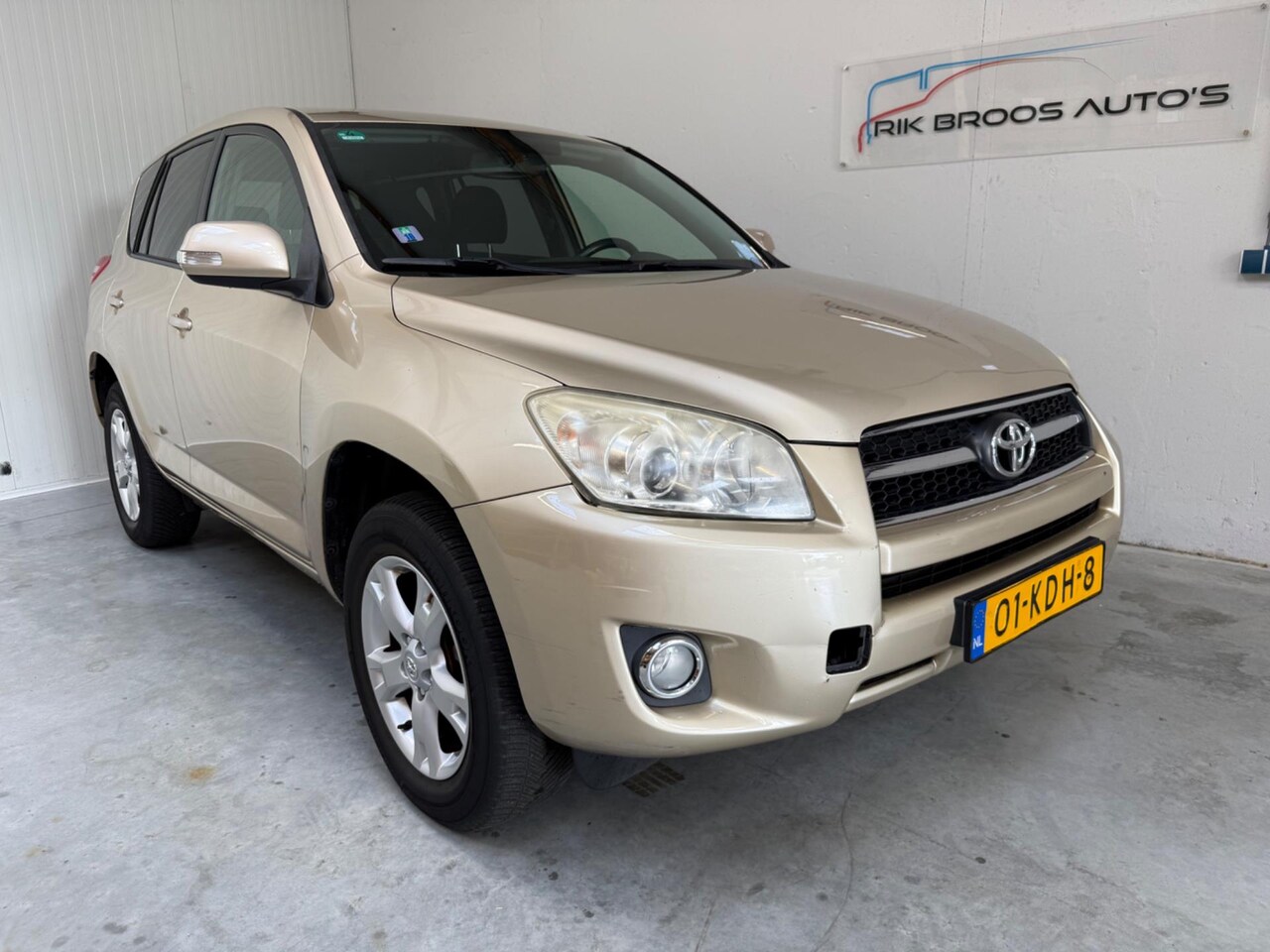 Toyota RAV4 - 2.0 VVTi Dynamic 2WD 2.0 VVTi Dynamic 2WD - AutoWereld.nl