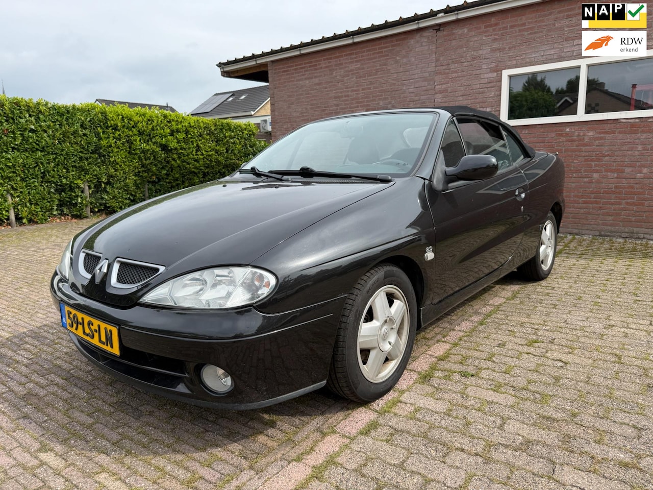 Renault Mégane Cabrio - 2.0-16V Cabriolet APK 31-5-2026 Airco leer velgen - AutoWereld.nl