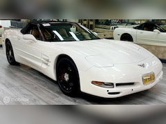 Chevrolet Corvette Convertible - 5.7