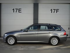 BMW 3-serie Touring - 320i Executive