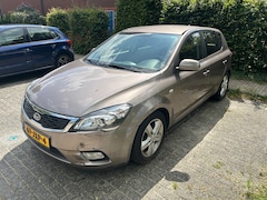Kia Cee'd - 1.4 CVVT X-tra