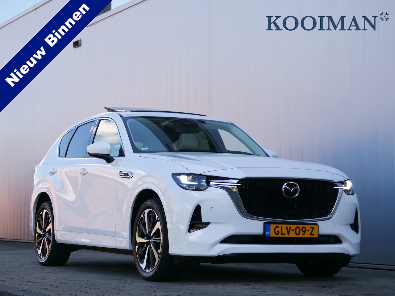 Mazda CX-60 - 2.5 e-SkyActiv PHEV Takumi 327 Pk Automaat Leer / Schuifdak / 360 Camera / Navi / DAB / Ap - AutoWereld.nl