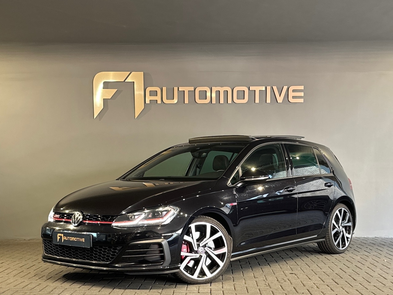 Volkswagen Golf - 2.0 TSI GTI Performance Pano|Keyles|Dynaudio - AutoWereld.nl