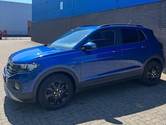 Volkswagen T-Cross - 1.0 TSI Life | Adaptieve Cruise Control, Lane Assist, Stoelverwarming | parkeersensoren |